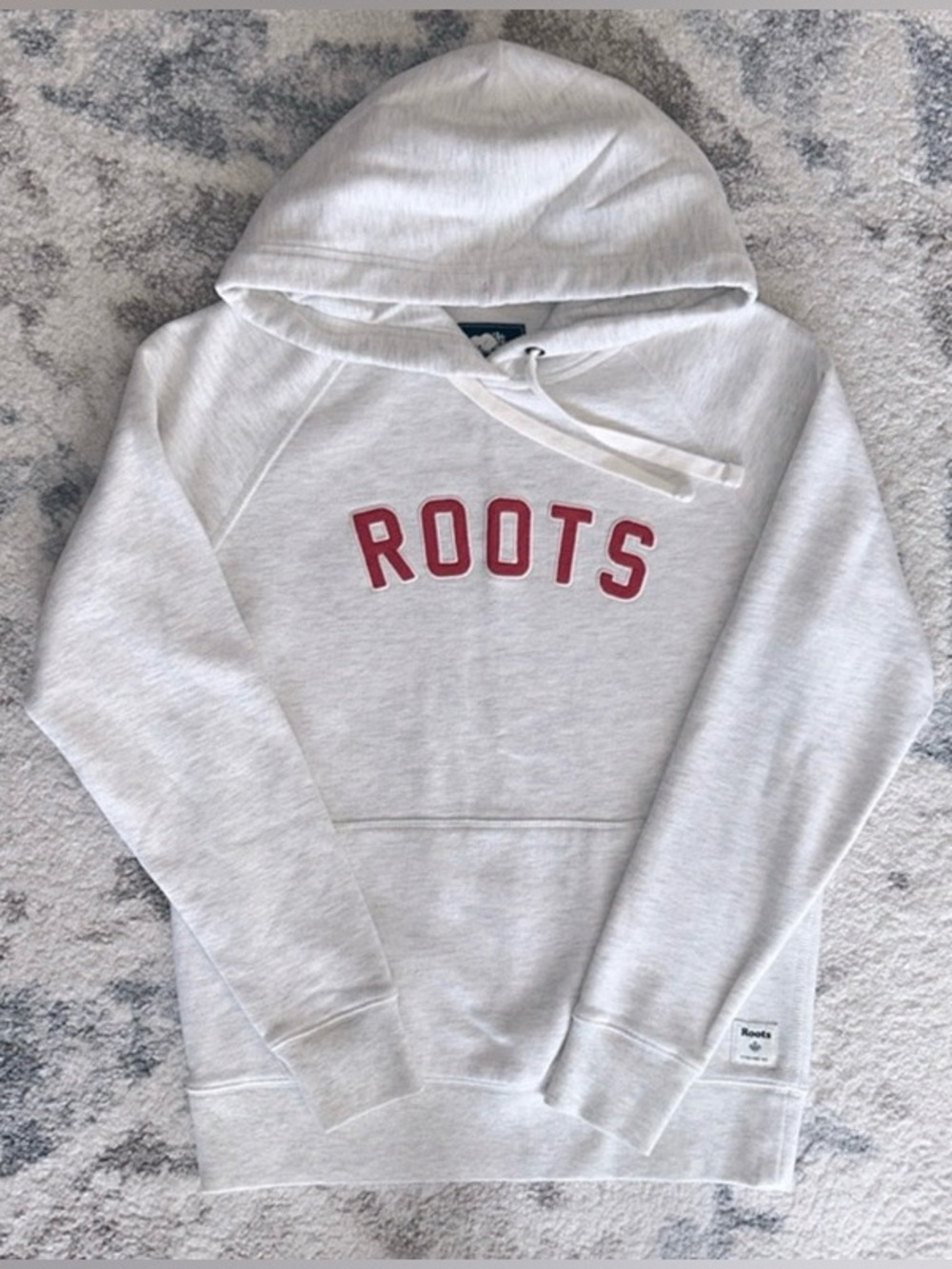 NWOT Roots hoodie